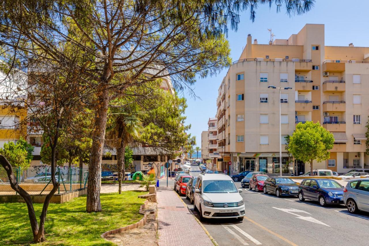 Apartment Studio Relax Torrevieja Exteriör bild