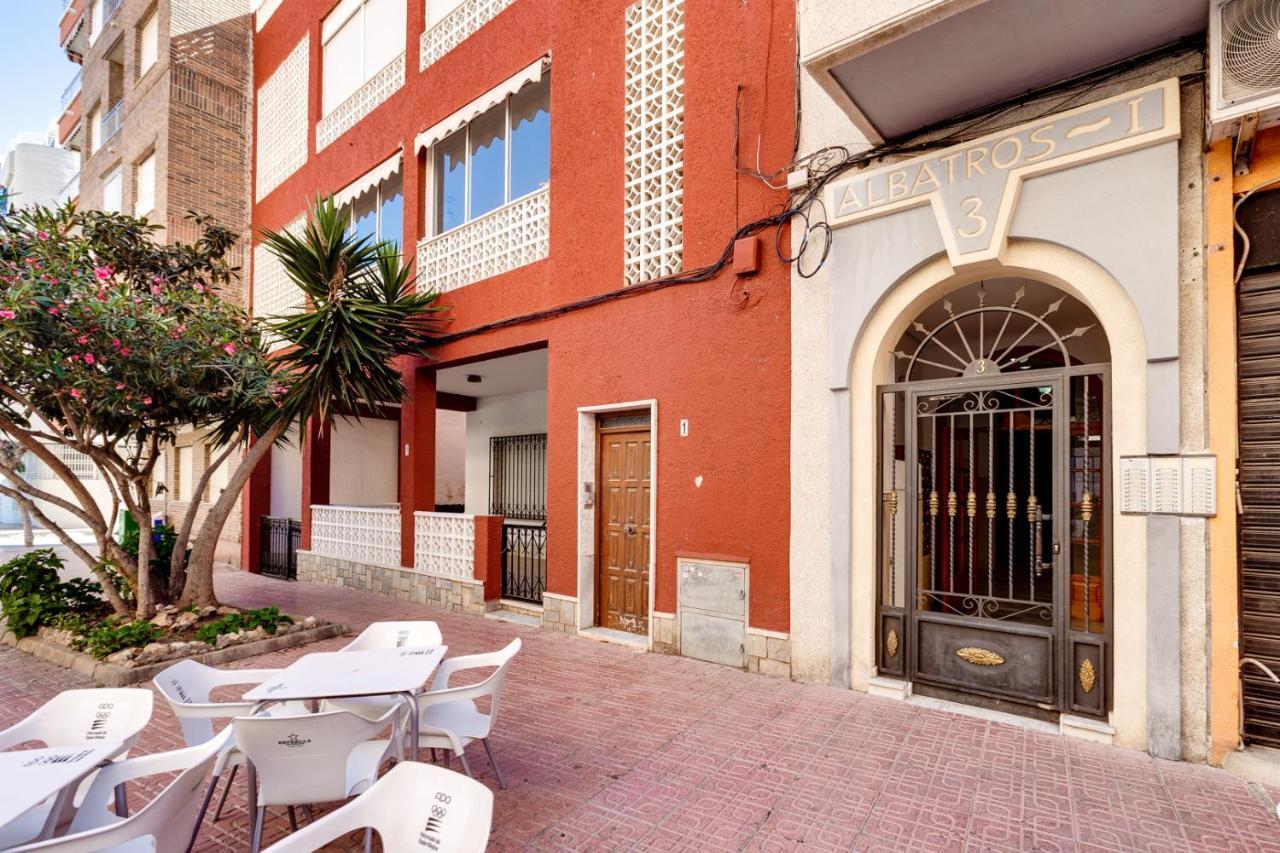 Apartment Studio Relax Torrevieja Exteriör bild